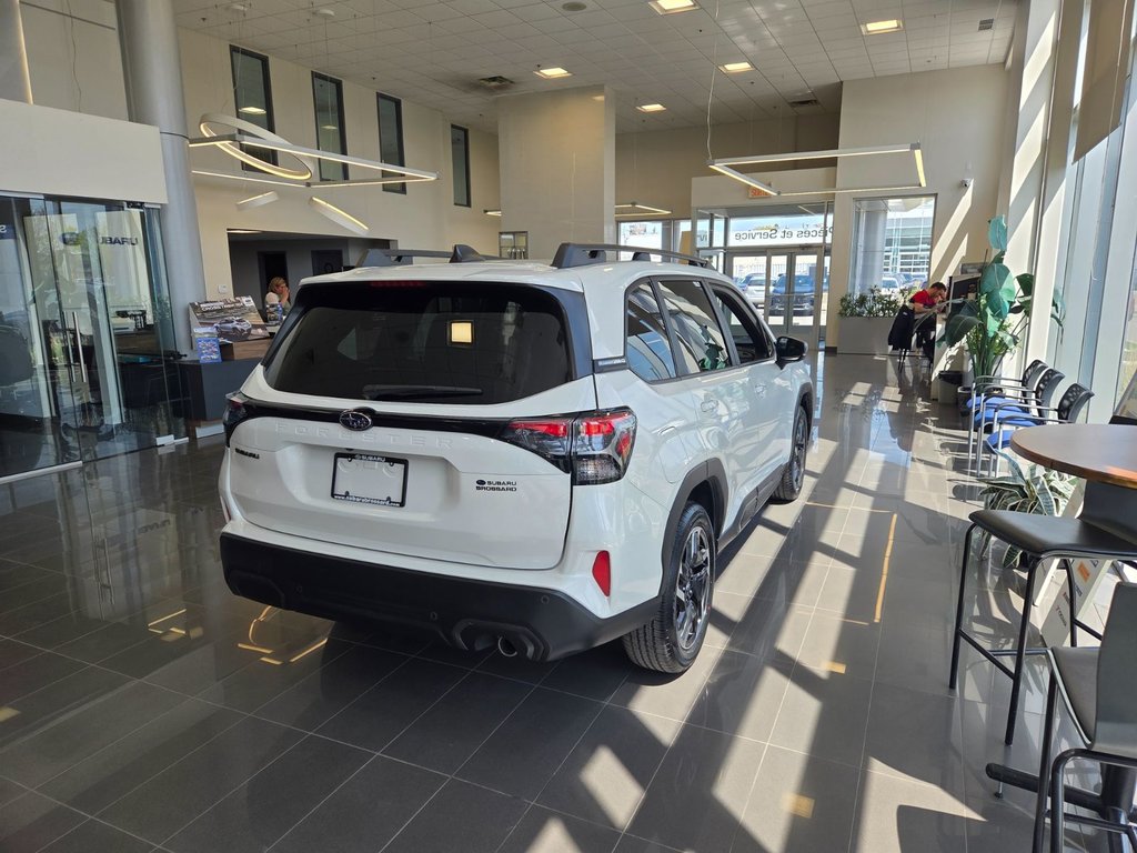 2025 Subaru Forester Limited in Brossard, Quebec - 4 - w1024h768px