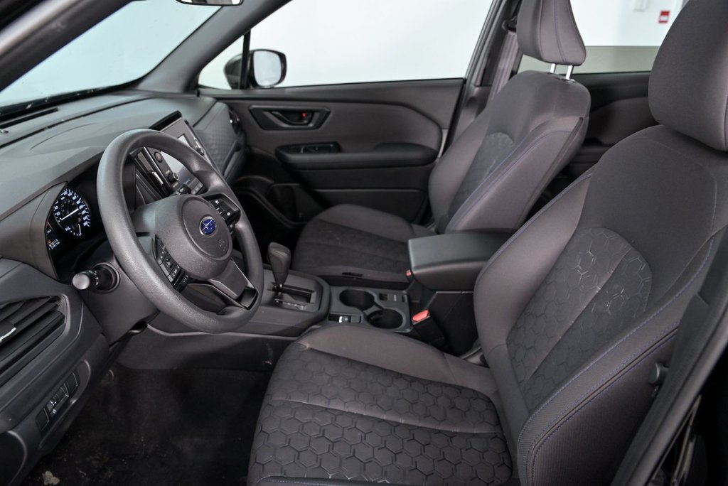 2025 Subaru Forester Convenience in Brossard, Quebec - 9 - w1024h768px