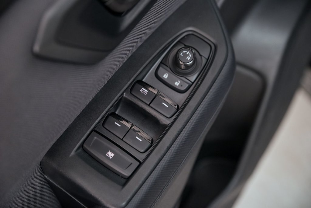 2025 Subaru Forester Convenience in Brossard, Quebec - 8 - w1024h768px