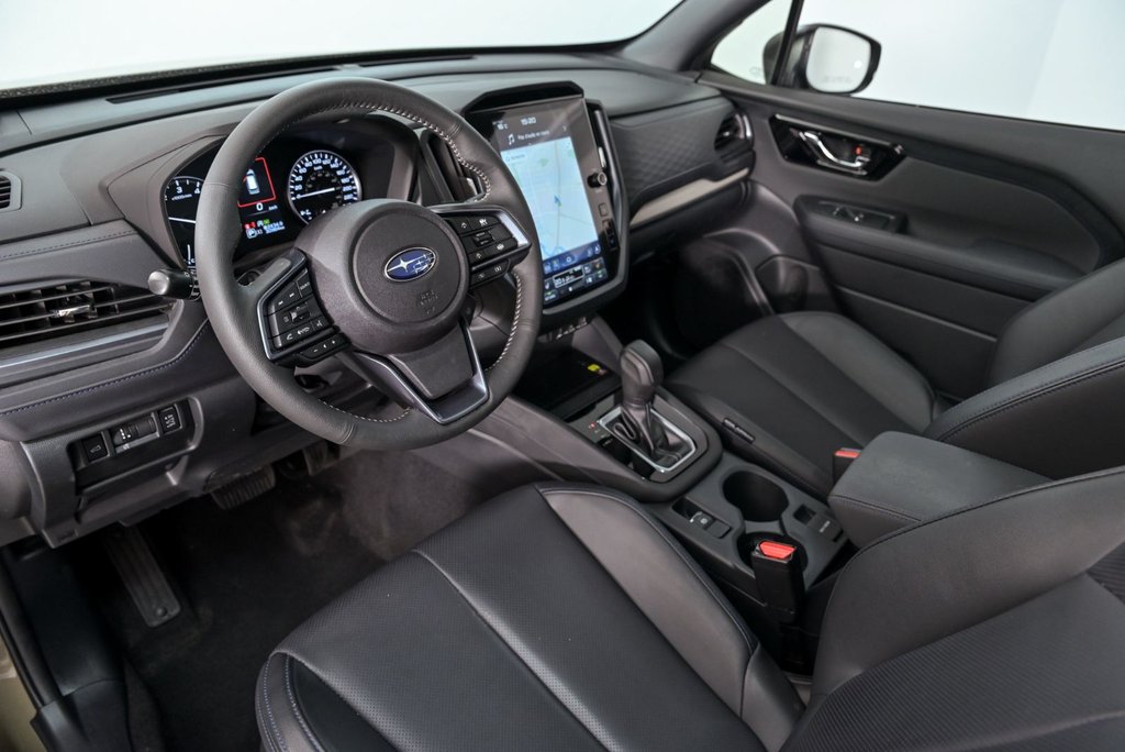 2025 Subaru Forester Limited in Brossard, Quebec - 12 - w1024h768px