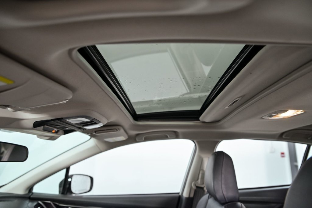 Subaru Impreza Sport-tech // TOIT OUVRANT, BANCS CHAUFF, CARPLAY, 2019 à Brossard, Québec - 24 - w1024h768px