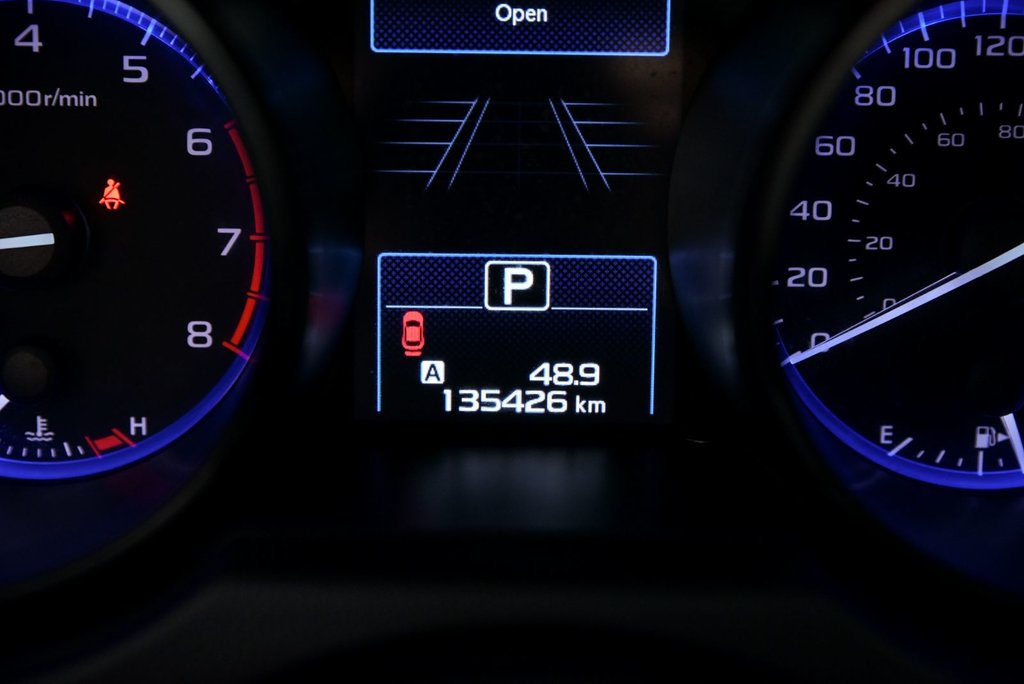 2017 Subaru Legacy Limited // CUIR, HRMAN KARDON in Brossard, Quebec - 15 - w1024h768px