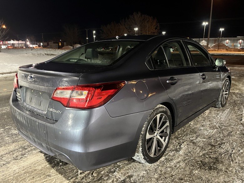 2017 Subaru Legacy Limited // CUIR, HRMAN KARDON in Brossard, Quebec - 6 - w1024h768px