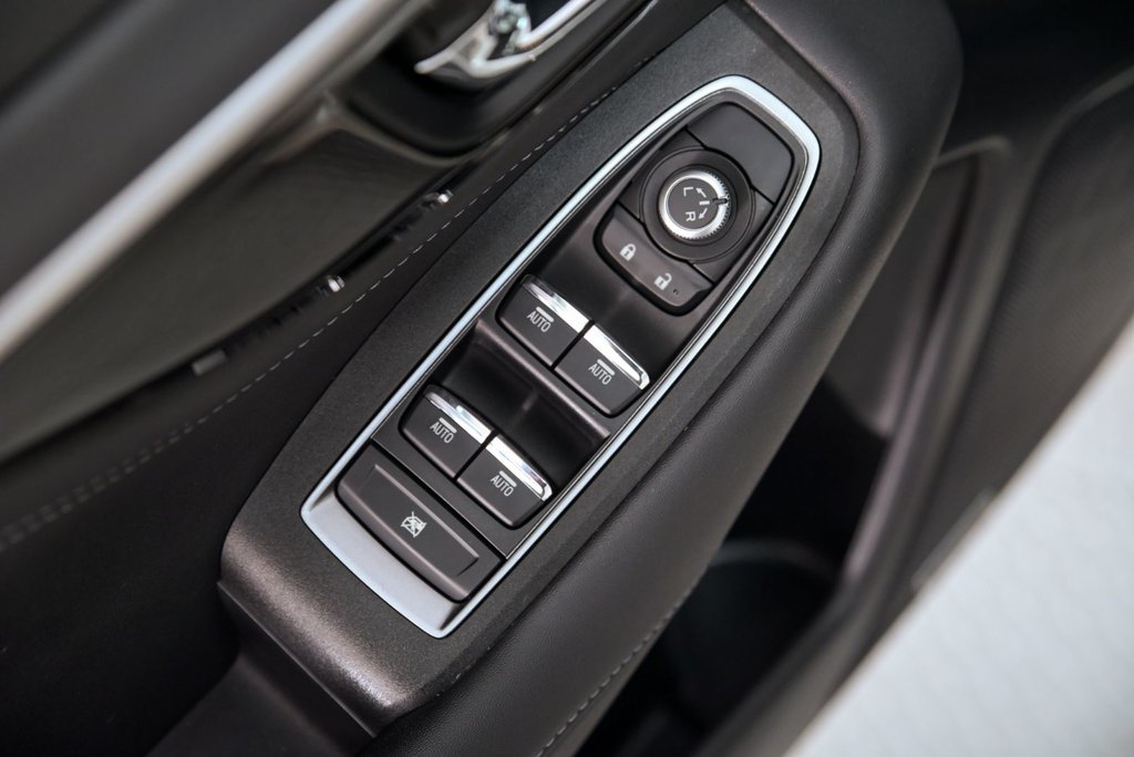 2022 Subaru Legacy Limited in Brossard, Quebec - 9 - w1024h768px