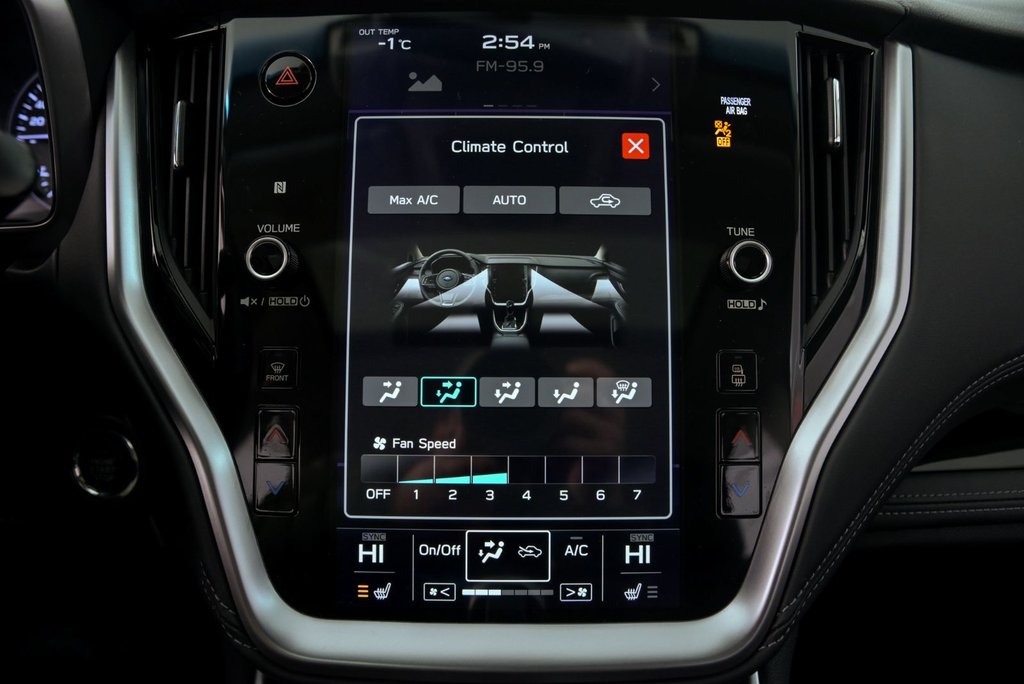 2022 Subaru Legacy Limited in Brossard, Quebec - 20 - w1024h768px