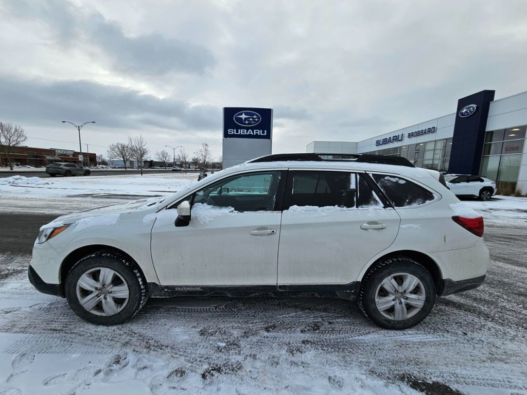 2017 Subaru Outback 2.5i in Brossard, Quebec - 2 - w1024h768px