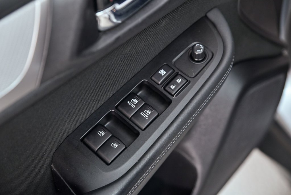 2018 Subaru Outback Touring // , EYESIGHT, BANCS CHAUF in Brossard, Quebec - 9 - w1024h768px