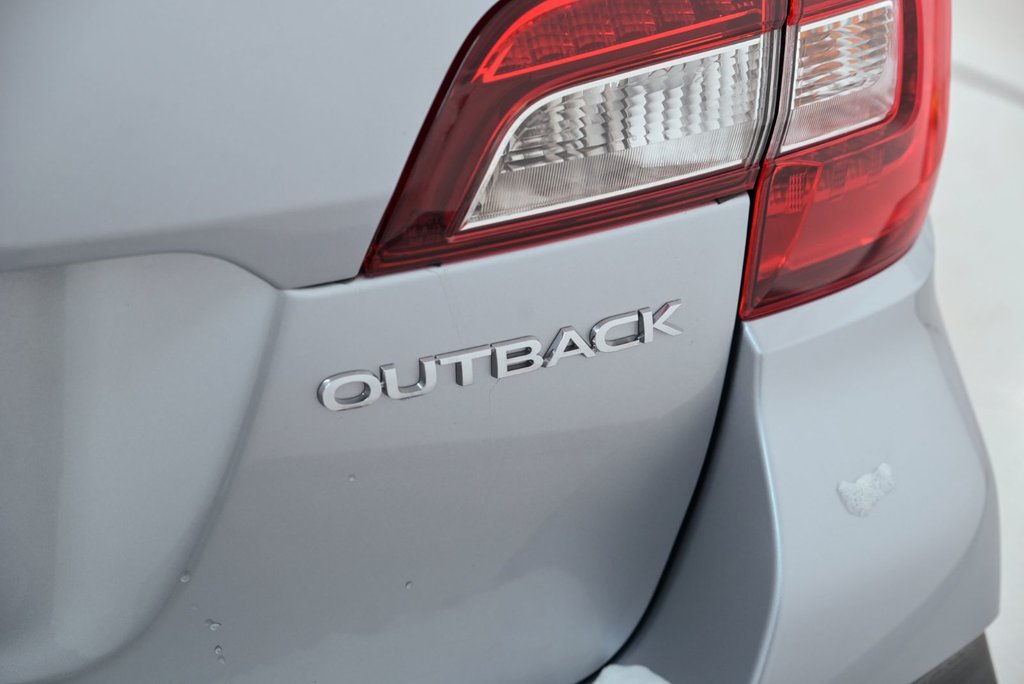 2018 Subaru Outback Touring // , EYESIGHT, BANCS CHAUF in Brossard, Quebec - 8 - w1024h768px