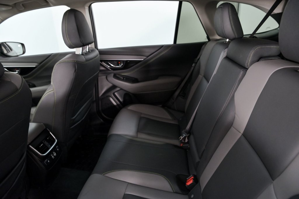 Subaru Outback Onyx 2023 à Brossard, Québec - 23 - w1024h768px