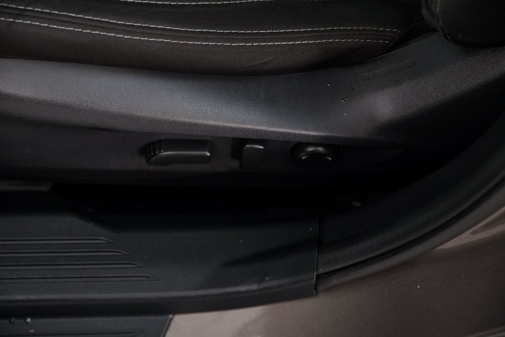 Subaru Outback Touring 2023 à Brossard, Québec - 9 - w1024h768px