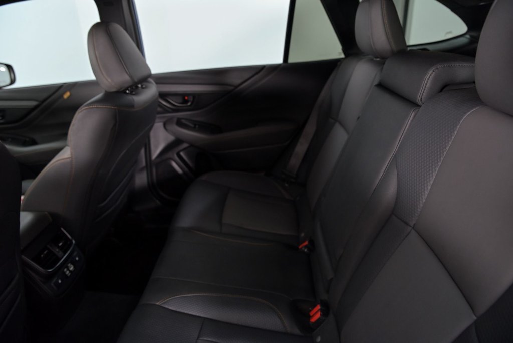 2023 Subaru Outback Wilderness // 2.4T, SIEGES CHAUFF., CARPLAY, TOIT in Brossard, Quebec - 23 - w1024h768px