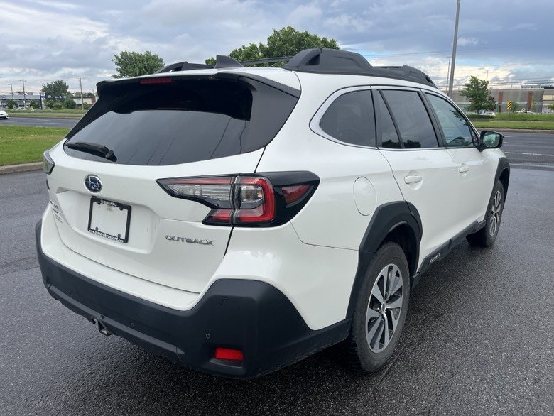2023 Subaru Outback Touring // TOIT, ECRAN 11.6, EYESIGHT, BANCS CHAUF in Brossard, Quebec - 8 - w1024h768px
