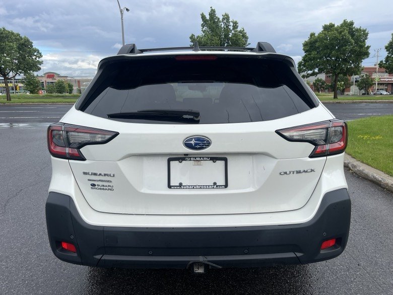 2023 Subaru Outback Touring // TOIT, ECRAN 11.6, EYESIGHT, BANCS CHAUF in Brossard, Quebec - 7 - w1024h768px