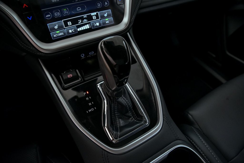 2024 Subaru Outback Limited XT // 2.4T, SIEGES CHAUFF., CARPLAY, TOIT in Brossard, Quebec - 22 - w1024h768px