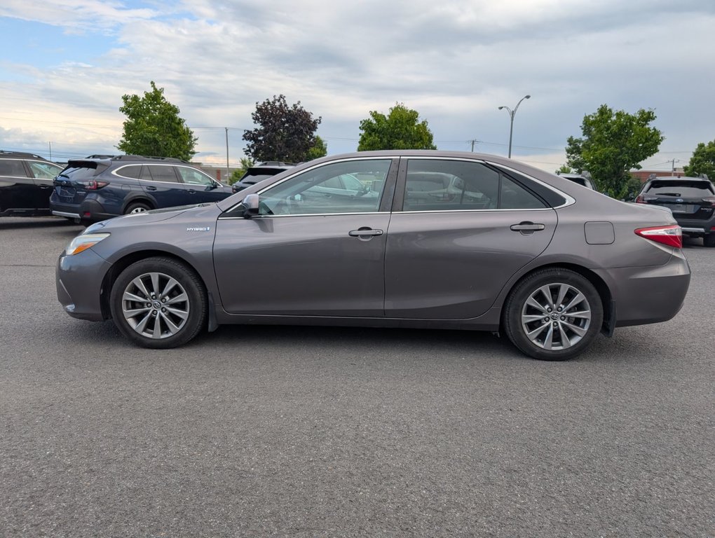 Toyota Camry Hybrid  2015 à Brossard, Québec - 5 - w1024h768px