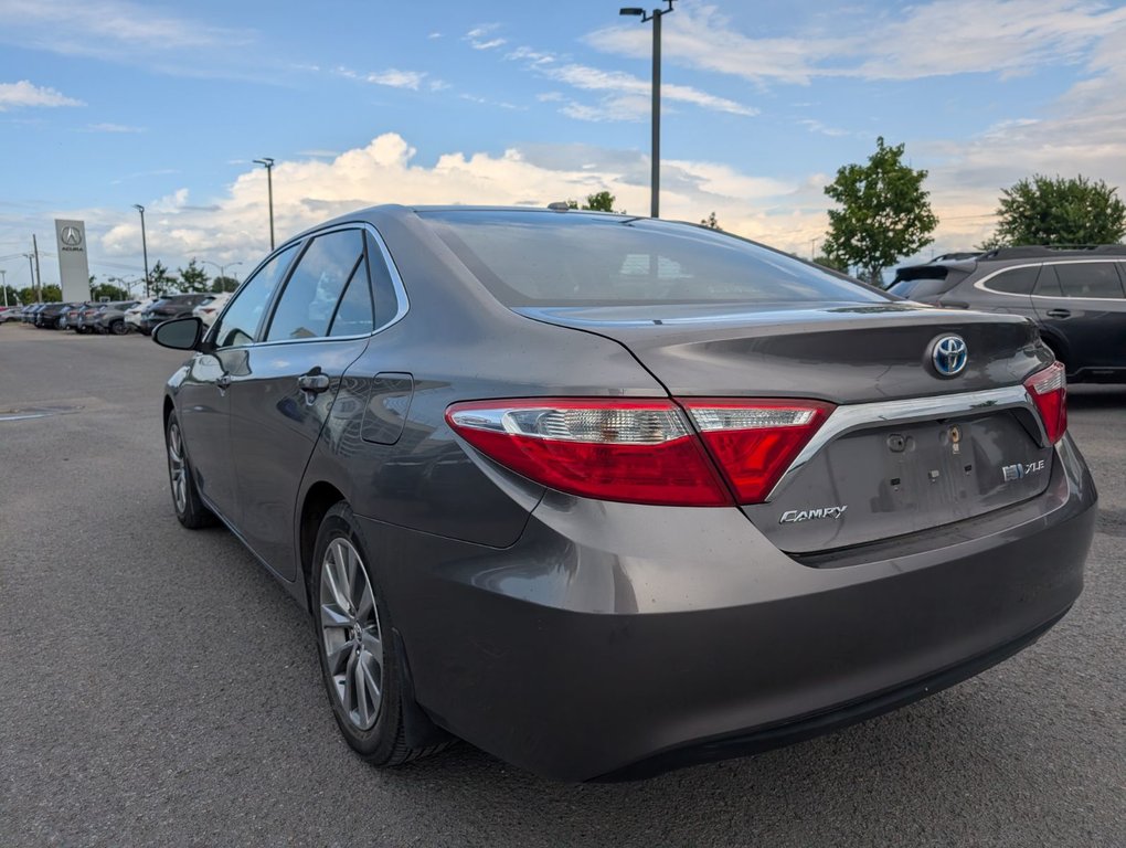 Toyota Camry Hybrid  2015 à Brossard, Québec - 4 - w1024h768px