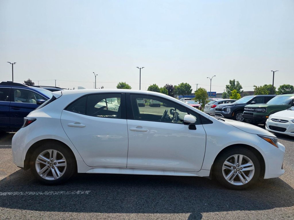 2019 Toyota Corolla Hatchback SE in Brossard, Quebec - 7 - w1024h768px