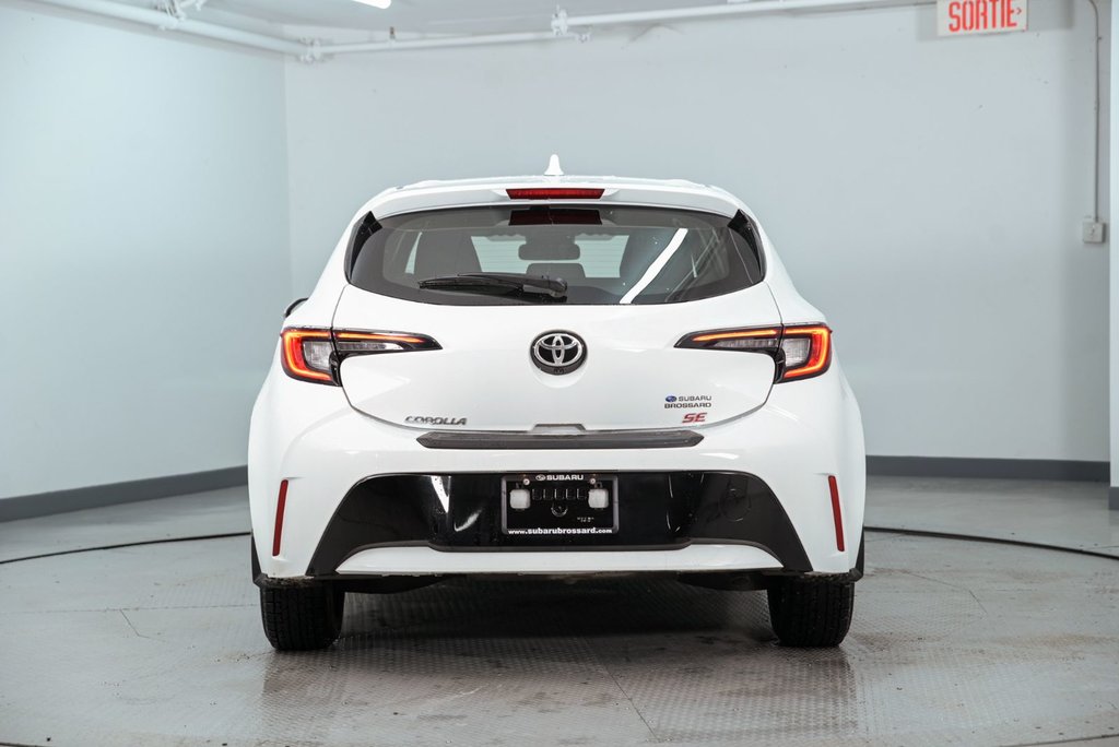 2023 Toyota Corolla Hatchback in Brossard, Quebec - 2 - w1024h768px