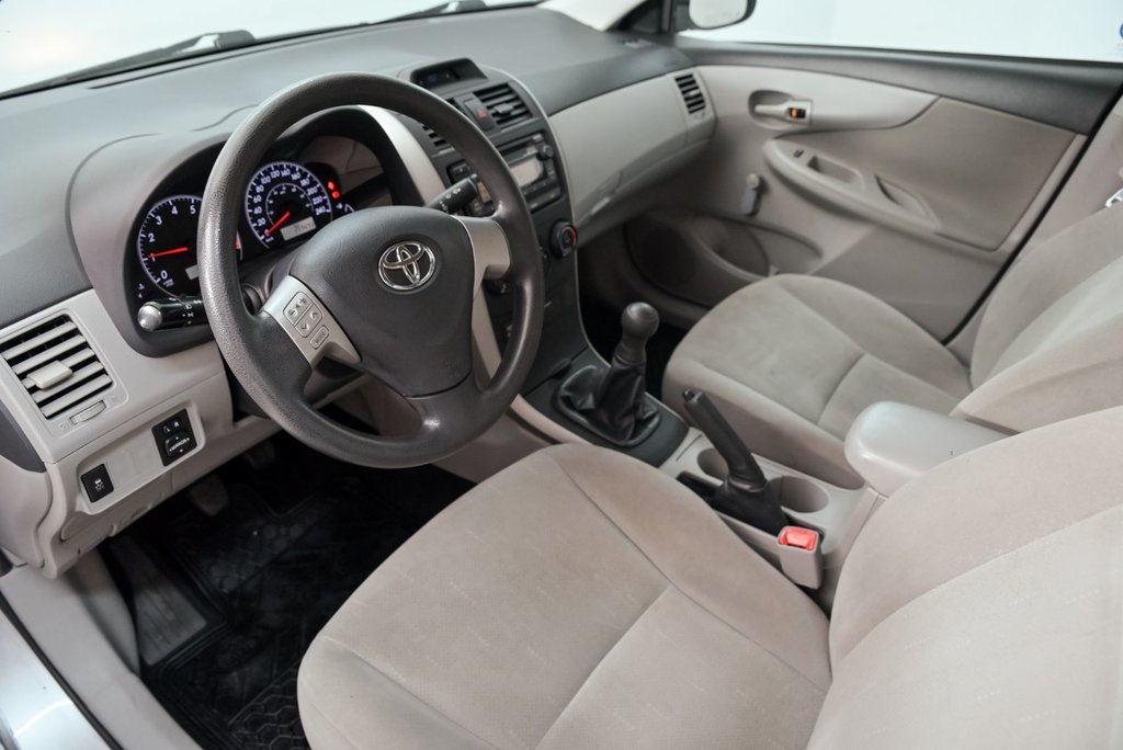 Toyota Corolla  2012 à Brossard, Québec - 10 - w1024h768px