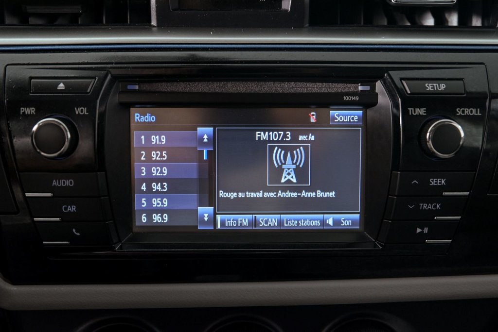 2014 Toyota Corolla LE in Brossard, Quebec - 17 - w1024h768px