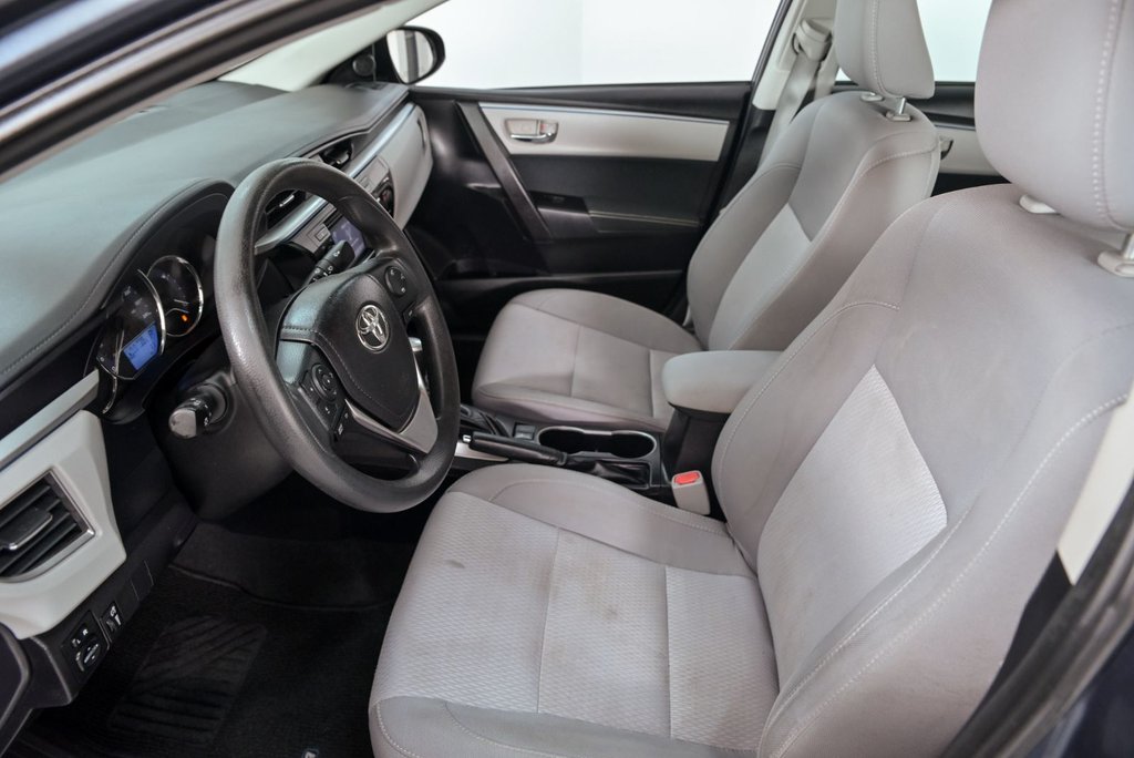2014 Toyota Corolla LE in Brossard, Quebec - 10 - w1024h768px