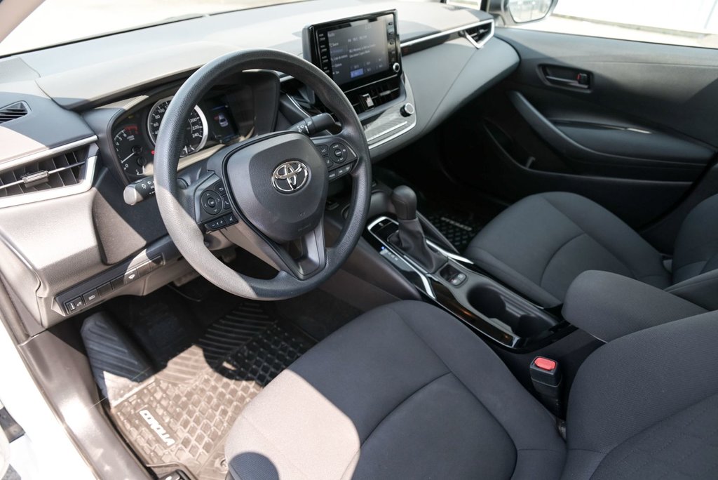 Toyota Corolla LE 2022 à Brossard, Québec - 10 - w1024h768px