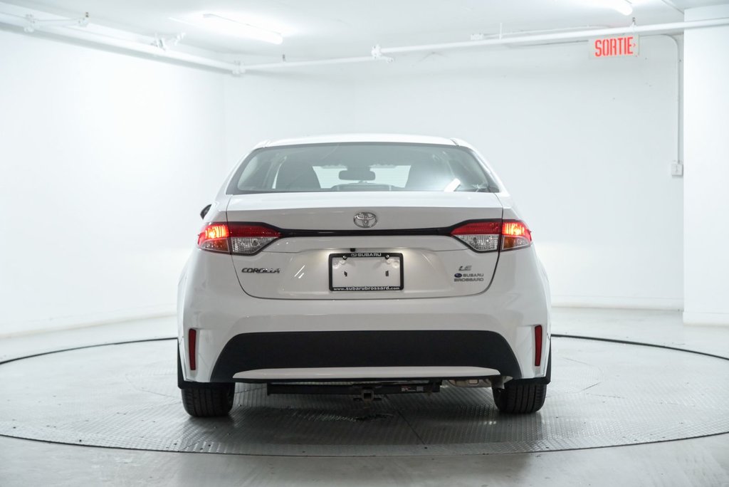 Toyota Corolla LE 2022 à Brossard, Québec - 2 - w1024h768px