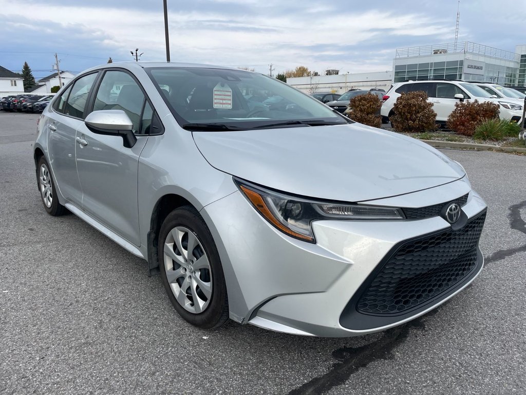 Toyota Corolla  2022 à Brossard, Québec - 2 - w1024h768px