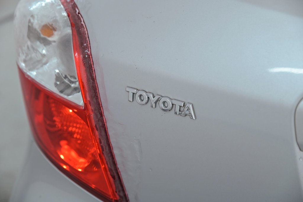 2010 Toyota Matrix XR in Brossard, Quebec - 7 - w1024h768px