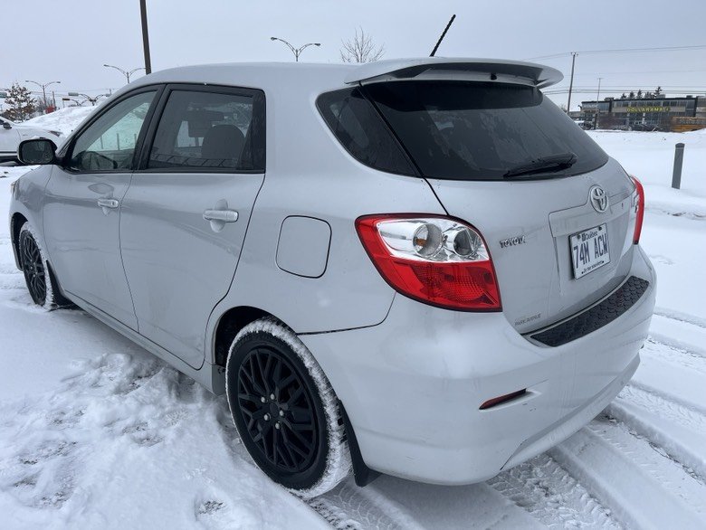 2010 Toyota Matrix XR in Brossard, Quebec - 7 - w1024h768px
