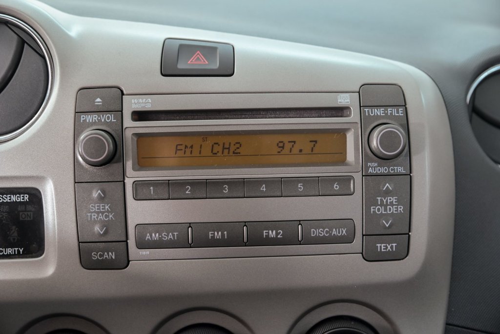 2010 Toyota Matrix XR in Brossard, Quebec - 16 - w1024h768px