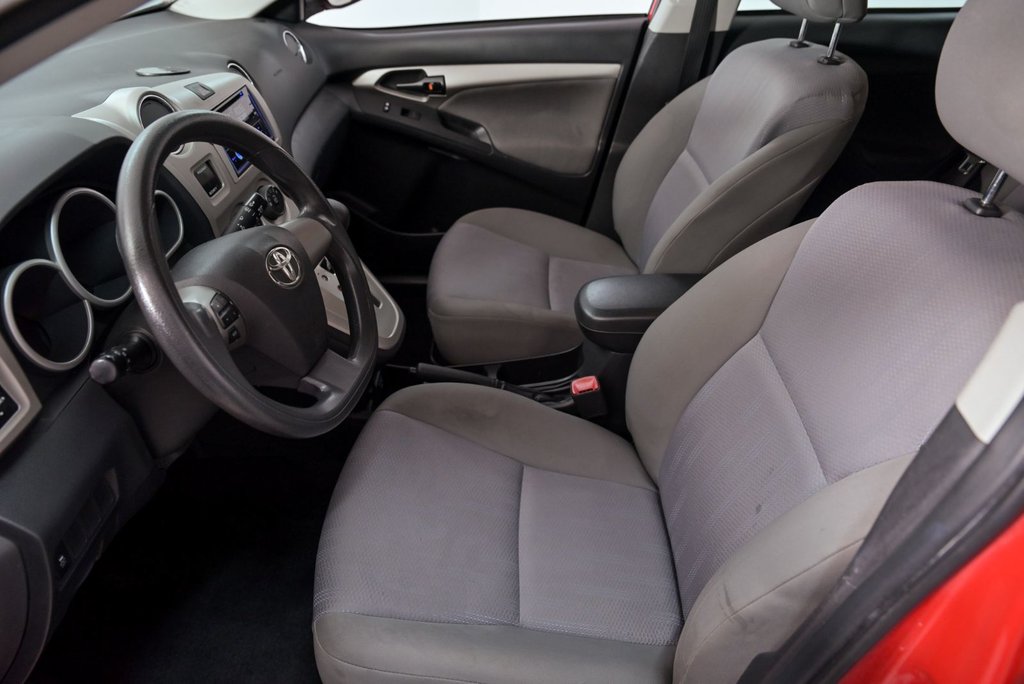 Toyota Matrix  2012 à Brossard, Québec - 9 - w1024h768px