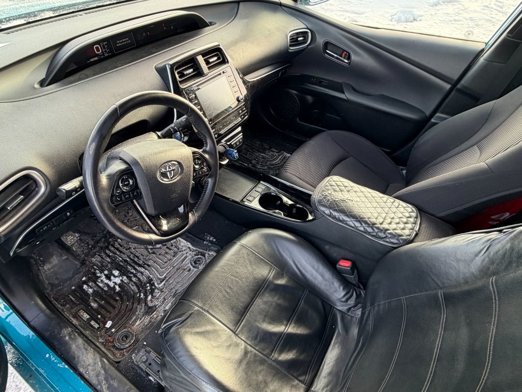 2020 Toyota Prius Prime in Brossard, Quebec - 8 - w1024h768px
