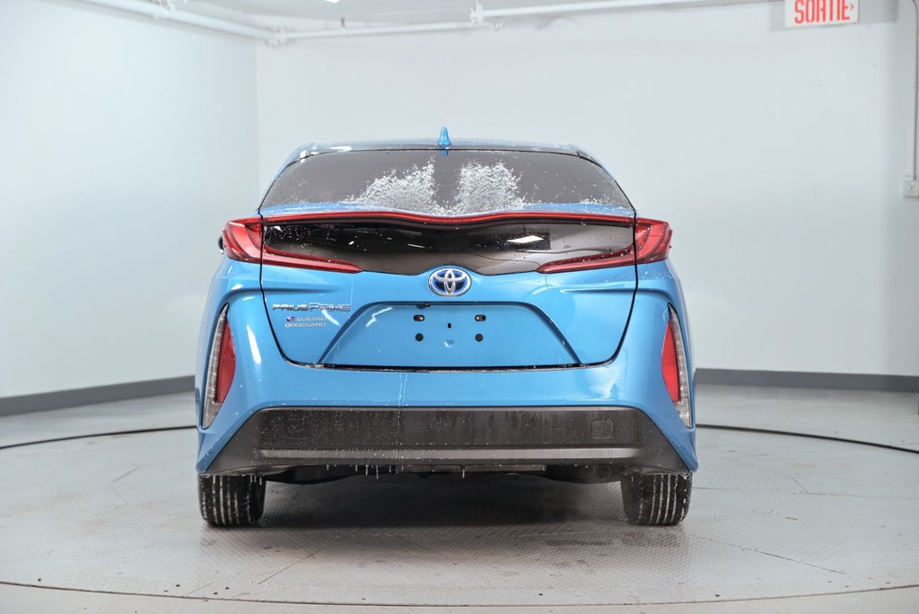 2020 Toyota Prius Prime in Brossard, Quebec - 2 - w1024h768px