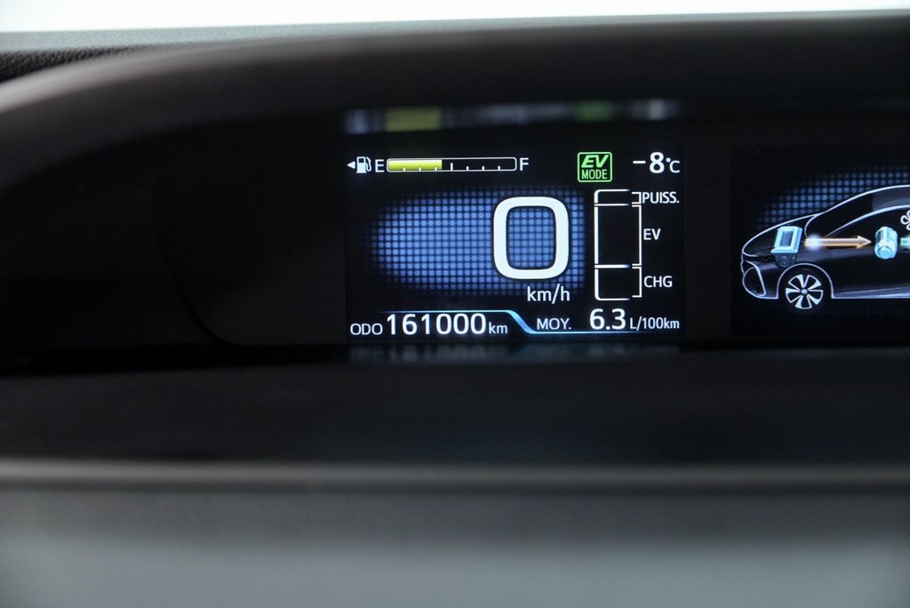 2020 Toyota Prius Prime in Brossard, Quebec - 12 - w1024h768px