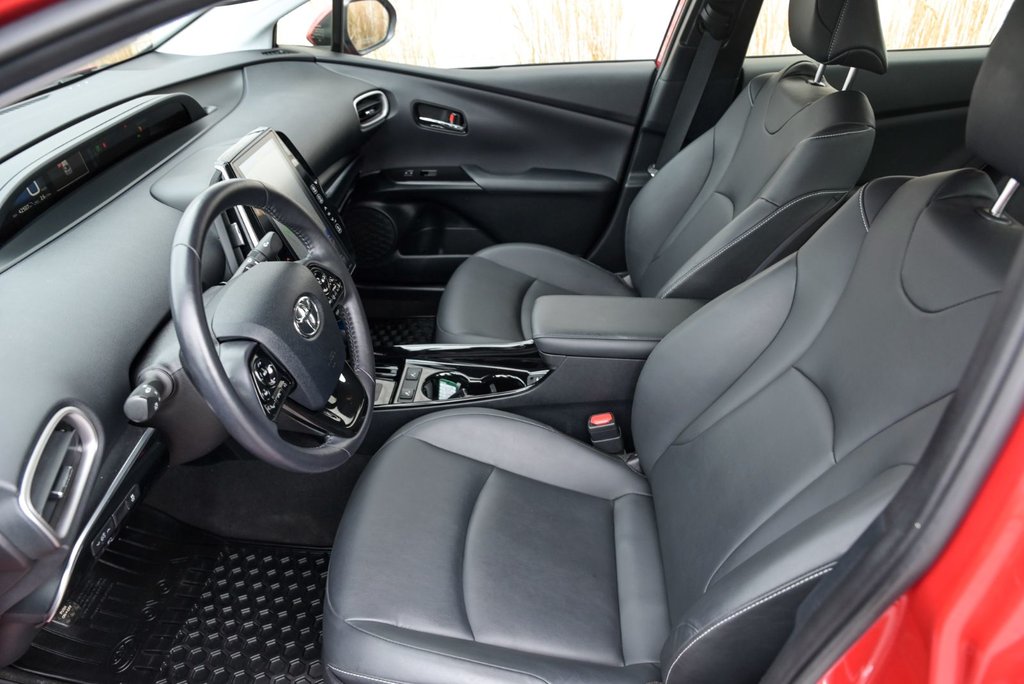 Toyota PRIUS PRIME UPGRADE 2021 à Brossard, Québec - 8 - w1024h768px