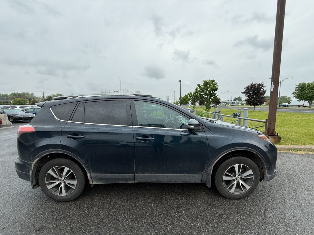 Toyota RAV4 XLE 2018 à Brossard, Québec - 4 - w1024h768px