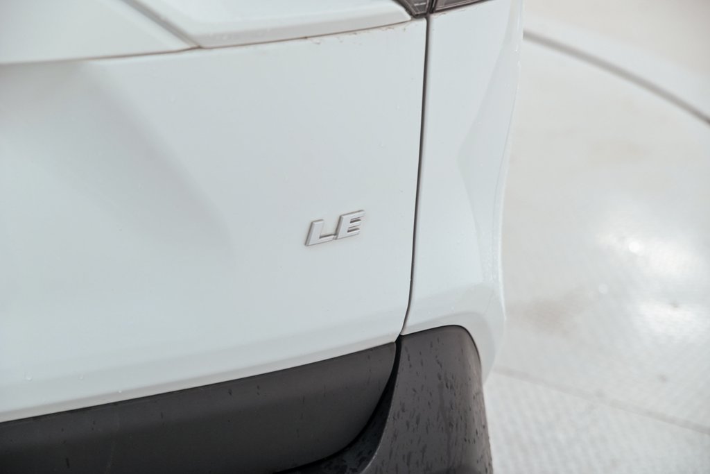 Toyota RAV4 LE 2019 à Brossard, Québec - 8 - w1024h768px