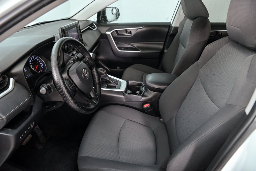 Toyota RAV4 LE 2019 à Brossard, Québec - 10 - w1024h768px