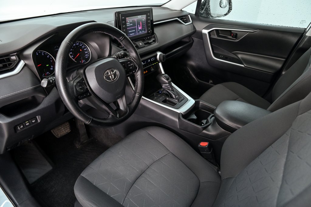 Toyota RAV4 LE 2019 à Brossard, Québec - 12 - w1024h768px