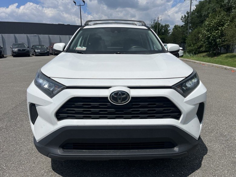 2019 Toyota RAV4 LE in Brossard, Quebec - 2 - w1024h768px