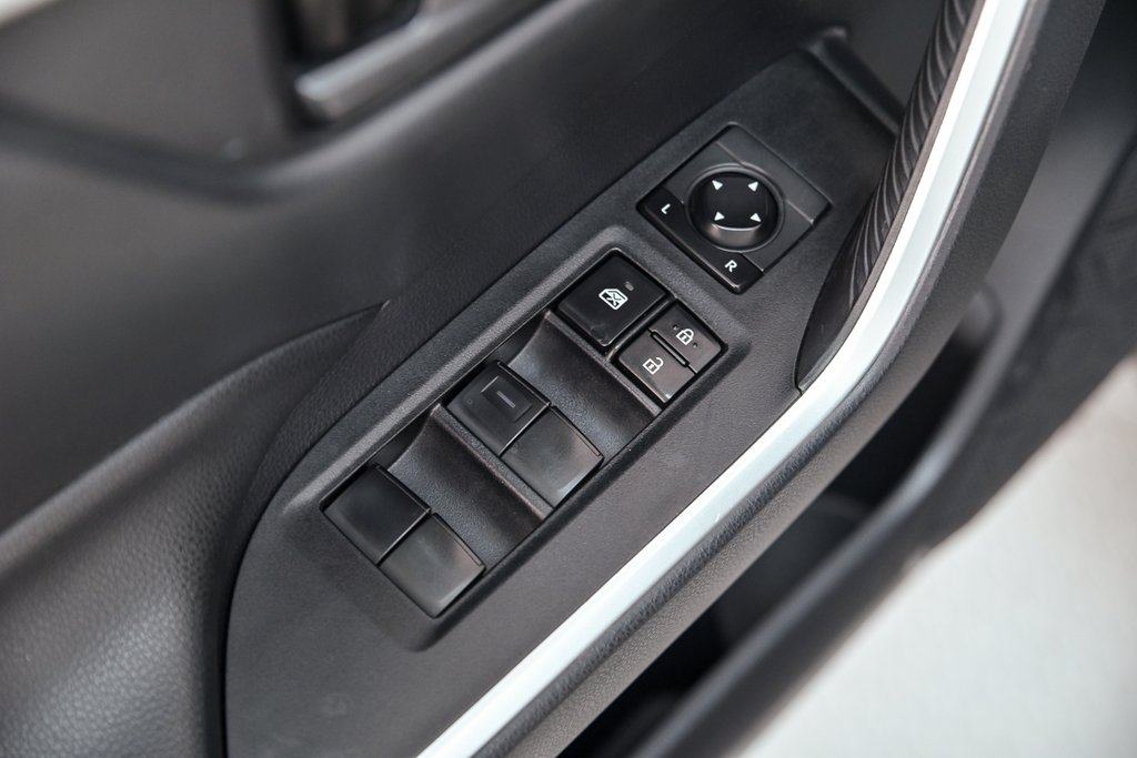 Toyota RAV4 LE 2019 à Brossard, Québec - 9 - w1024h768px