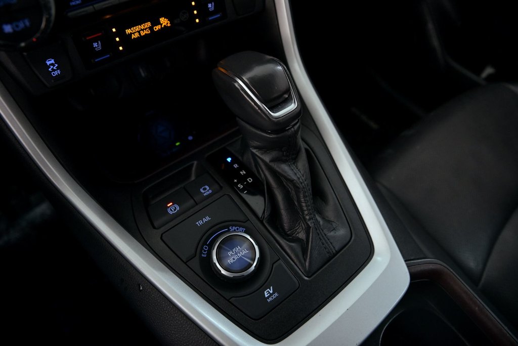 2021 Toyota RAV4 Hybrid Limited in Brossard, Quebec - 23 - w1024h768px