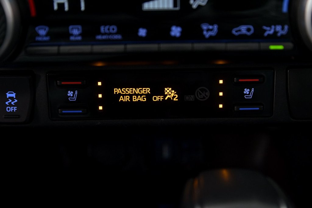 2021 Toyota RAV4 Hybrid Limited in Brossard, Quebec - 22 - w1024h768px