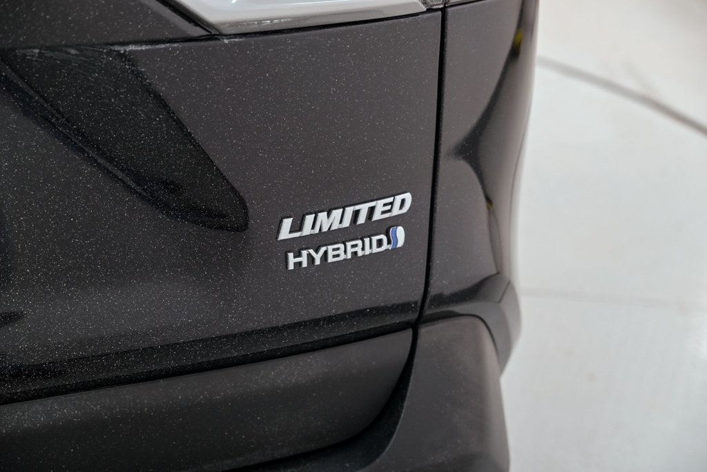 2021 Toyota RAV4 Hybrid Limited in Brossard, Quebec - 8 - w1024h768px