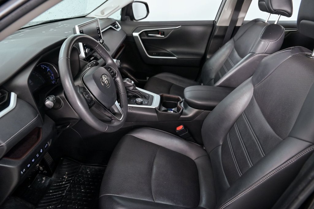 2021 Toyota RAV4 Hybrid Limited in Brossard, Quebec - 10 - w1024h768px