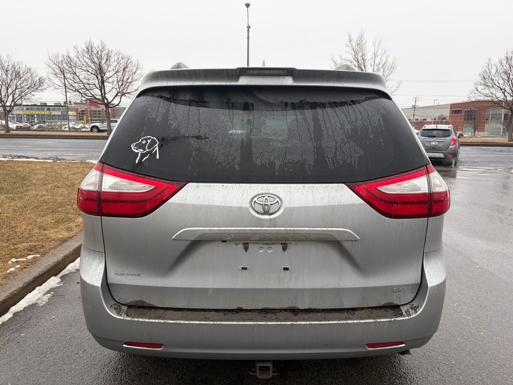 Toyota Sienna LE 2019 à Brossard, Québec - 7 - w1024h768px