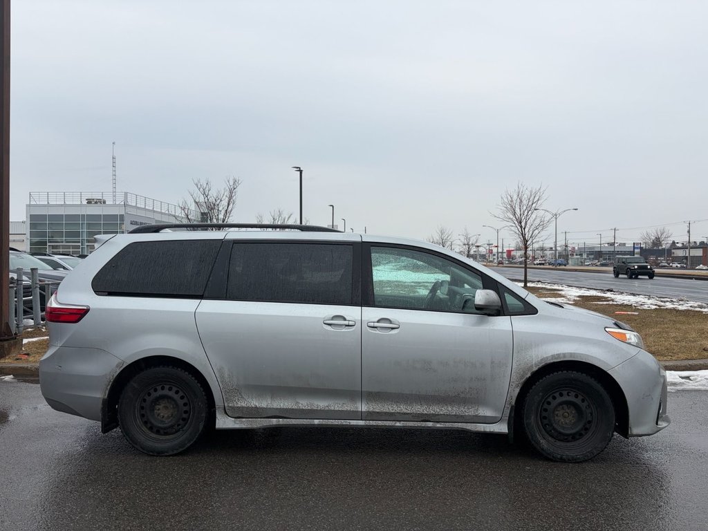 Toyota Sienna LE 2019 à Brossard, Québec - 5 - w1024h768px
