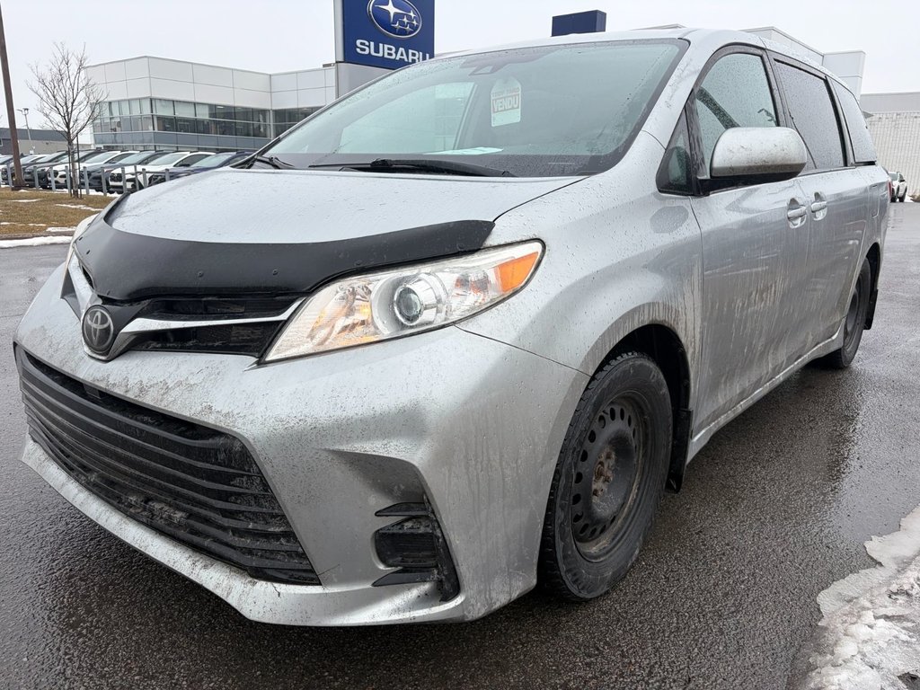 Toyota Sienna LE 2019 à Brossard, Québec - 1 - w1024h768px