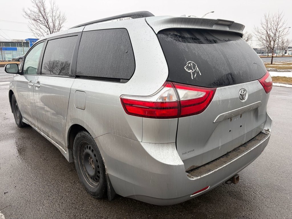 Toyota Sienna LE 2019 à Brossard, Québec - 8 - w1024h768px